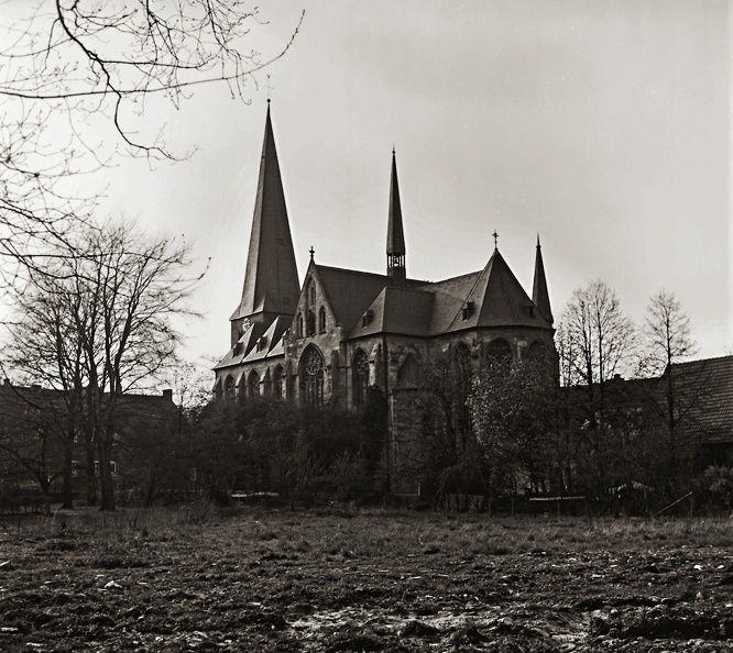 Kirche_1981_2.jpg