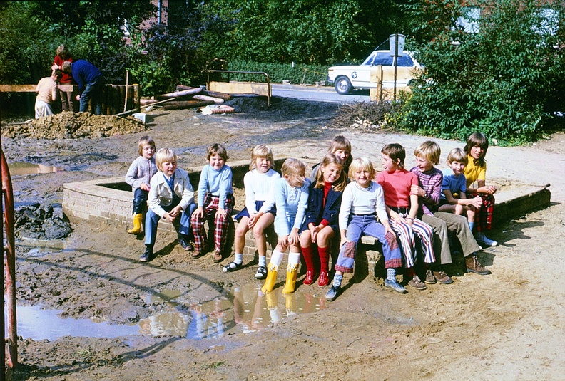 72_Sanierung_Kinderspielplatz_1973-spd-rox.jpg