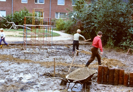 68 Sanierung Kinderspielplatz 1973-spd-rox